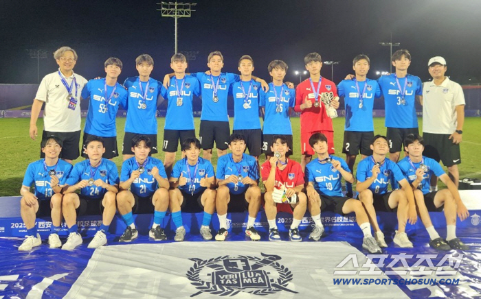 '體·德·智' 서울대 축구부의 기적,'세계 명문大 축구대회' 사상 첫 준우승 쾌거!'강호'英캠브리지대 꺾고 결승→中칭화대에 승부차기끝 석패 '빛나는 투혼'