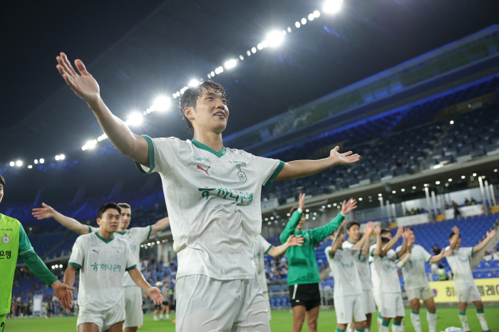"굉장한 승리, FC서울전도 이어간다" 연승 노리는 황선홍 감독의 각오…울산전 극장승→5연속 무승부 마침표