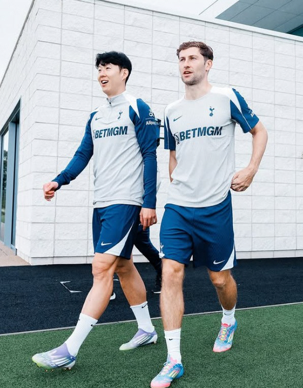 "LA FC 이적 협상에도 손흥민 선발" 토트넘 하루에 2경기, 프랭크 …