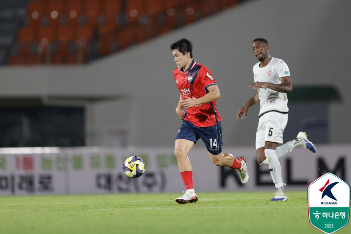 [현장리뷰]'박상혁→김이석→김강산 화력 폭발' 김천 상무, 제주 SK 3…