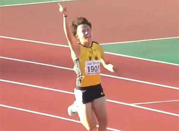 '日 기록에 전 세계가 놀랐다' 16살 고교생, 100m 10초00 주파…