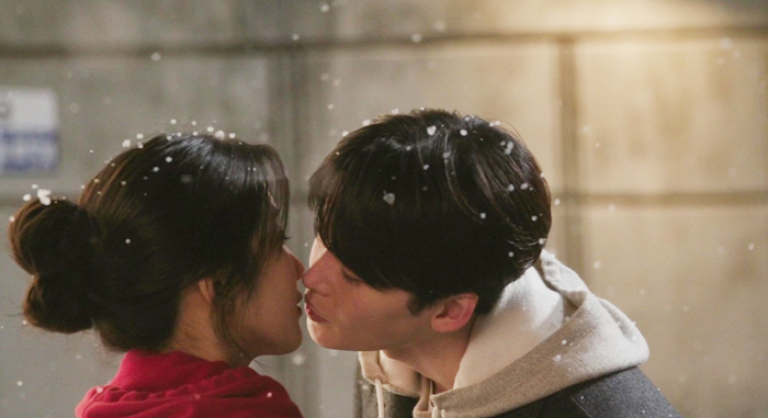 이종석♥문가영 연인됐다..눈 속 로맨틱 키스 "오늘부터 1일" (서초동)