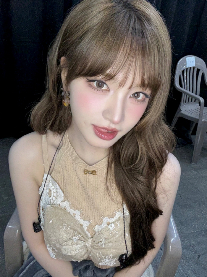 아이브, 룰라팔루자 'K팝 퀸' 입증…안유진, 8월 컴백 신곡 기습 스포