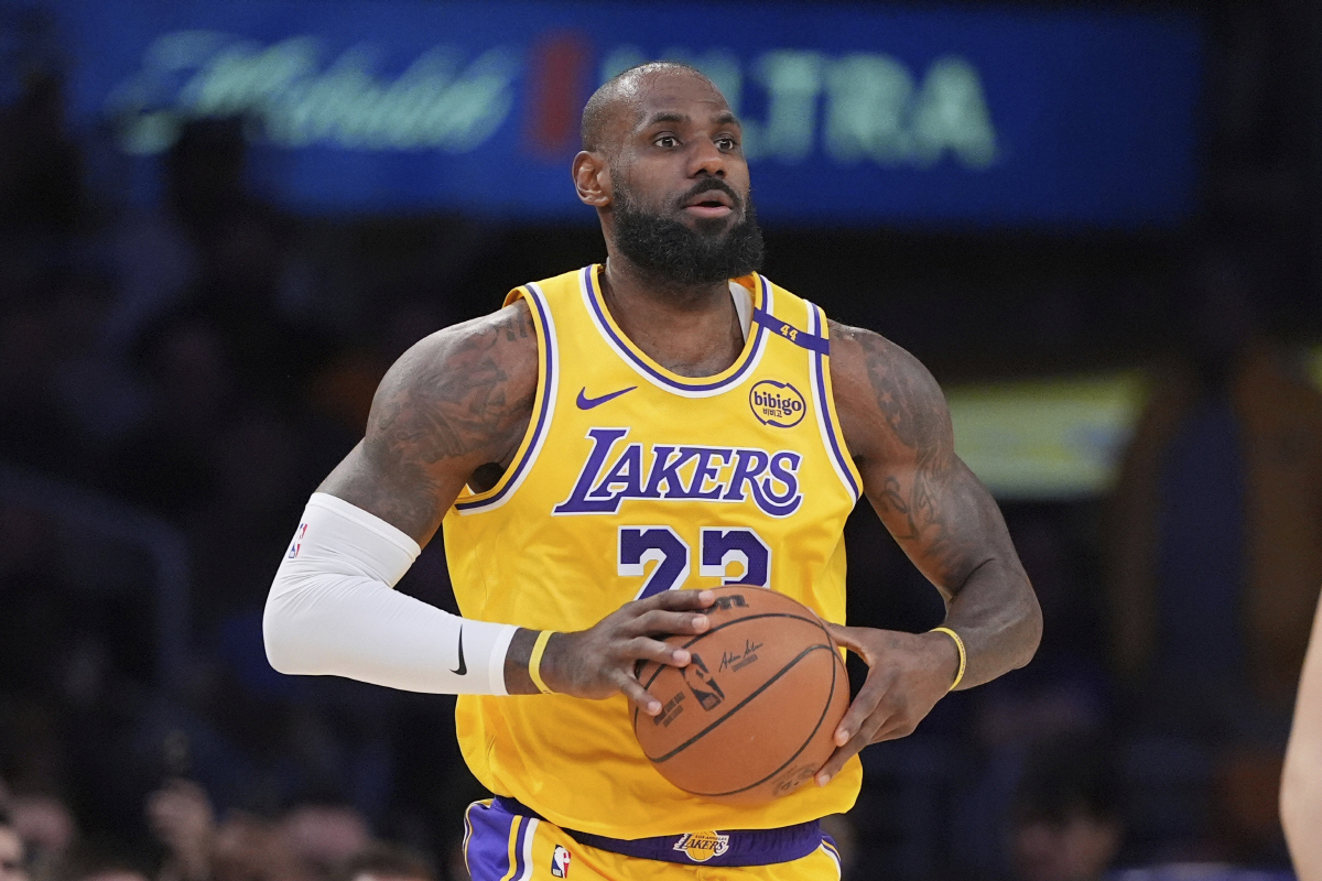 수많은 루머 르브론의 차기 행선지. 美 ESPN와 CBS스포츠의 공통관측…