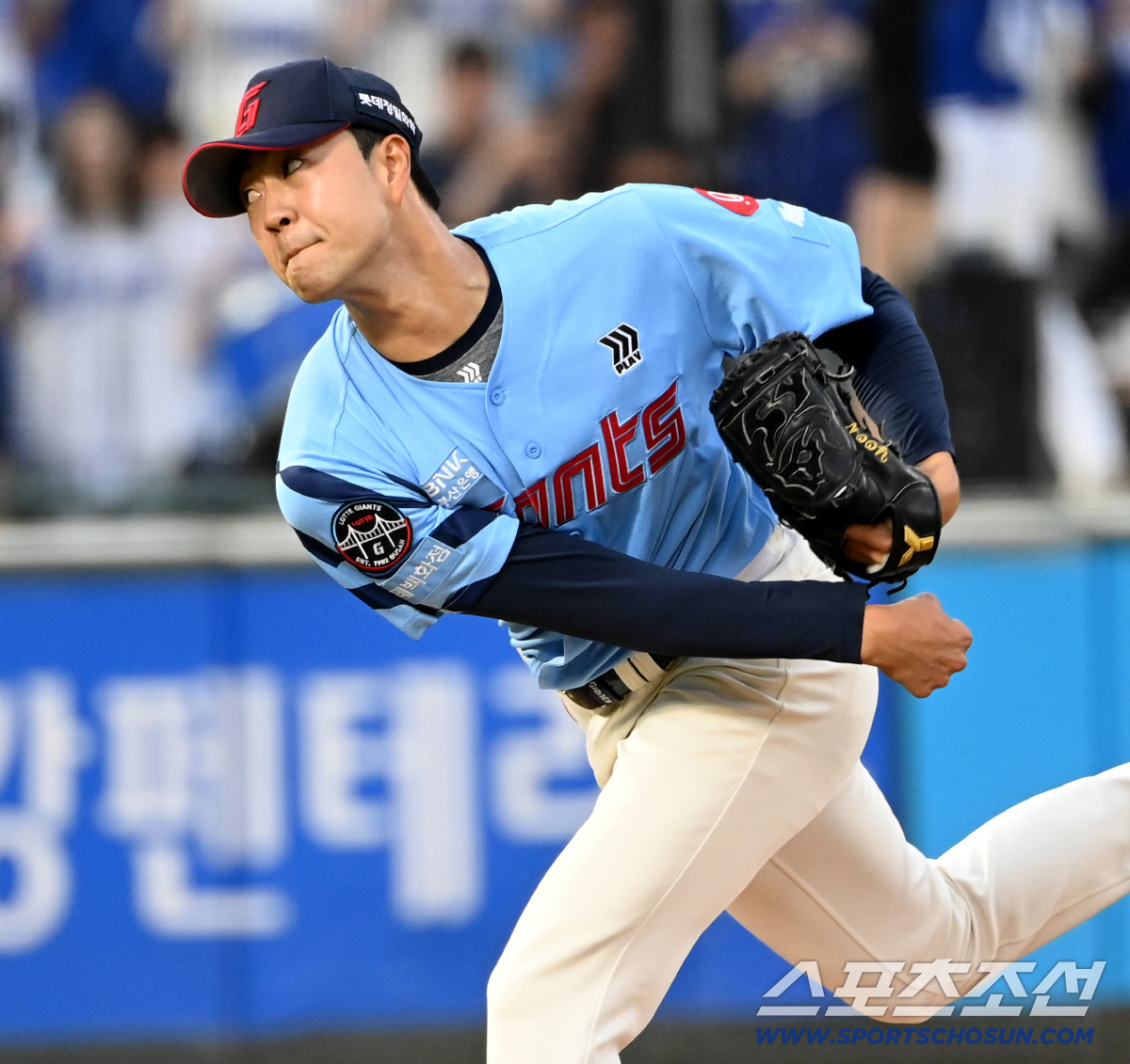 "지켜본다, 한단계씩 올라가길" 156㎞ 쾅쾅 → 1m97 거인 윤성빈의…