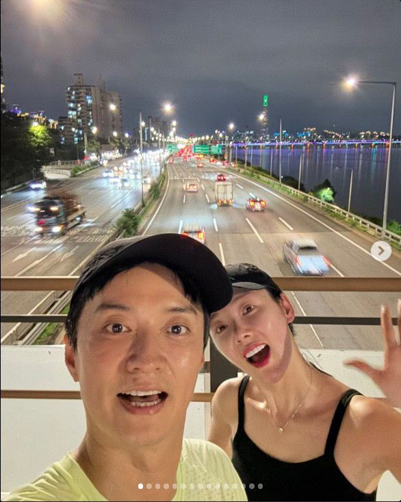 '애둘맘' 소이현, ♥인교진도 반한 탄탄 수영복 자태…밤엔 '러닝 데이트…