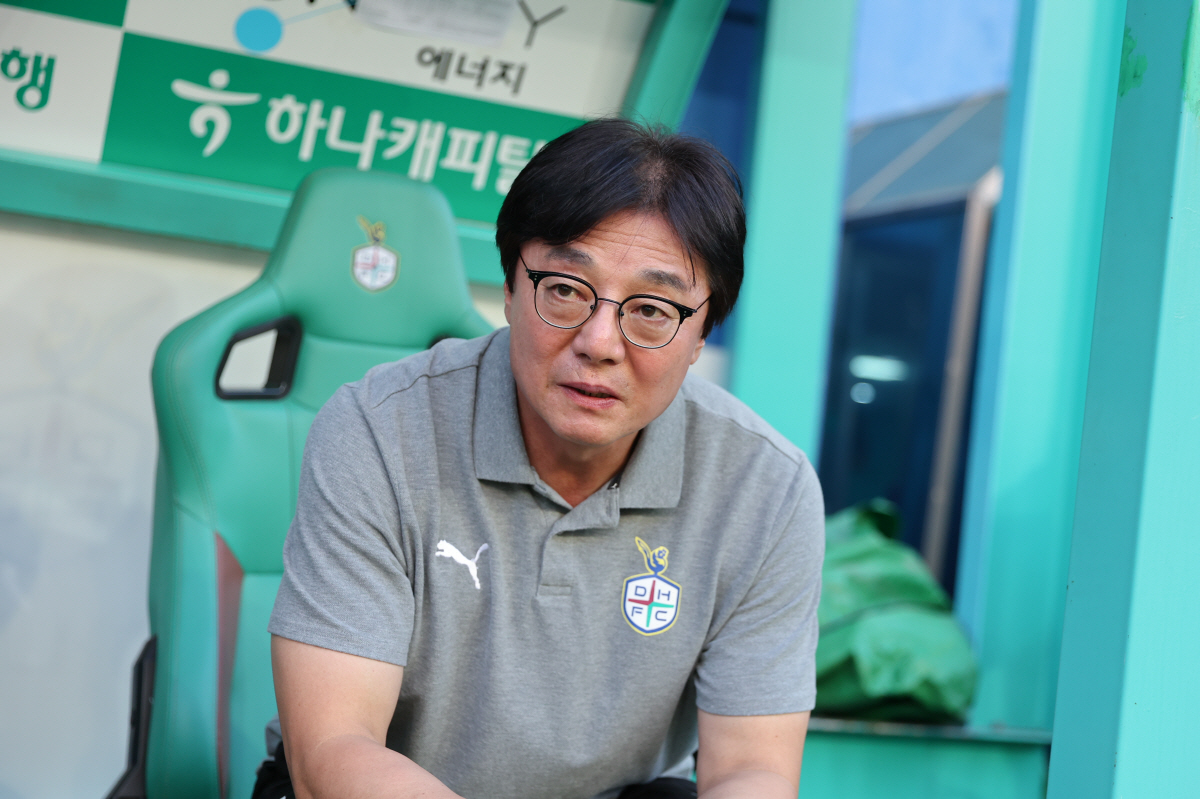 [대전 인터뷰]'뼈아픈 패배' 대전 황선홍 감독 "무기력한 패배, 전술-…