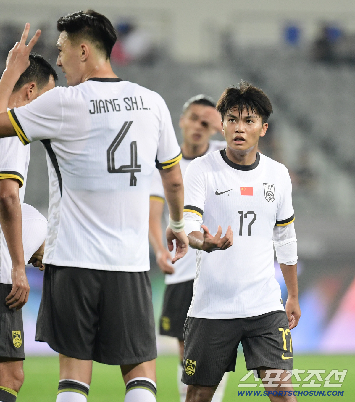 "중국판 엘링 홀란 성장 중! 中 월드컵 꿈 아니다!" 이해할 수 없는 …