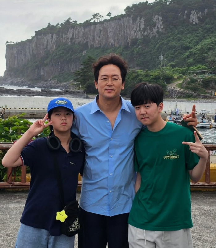 김정태 첫째 子 지후, 과학 영재된 근황.."선물 받은 것 같아"