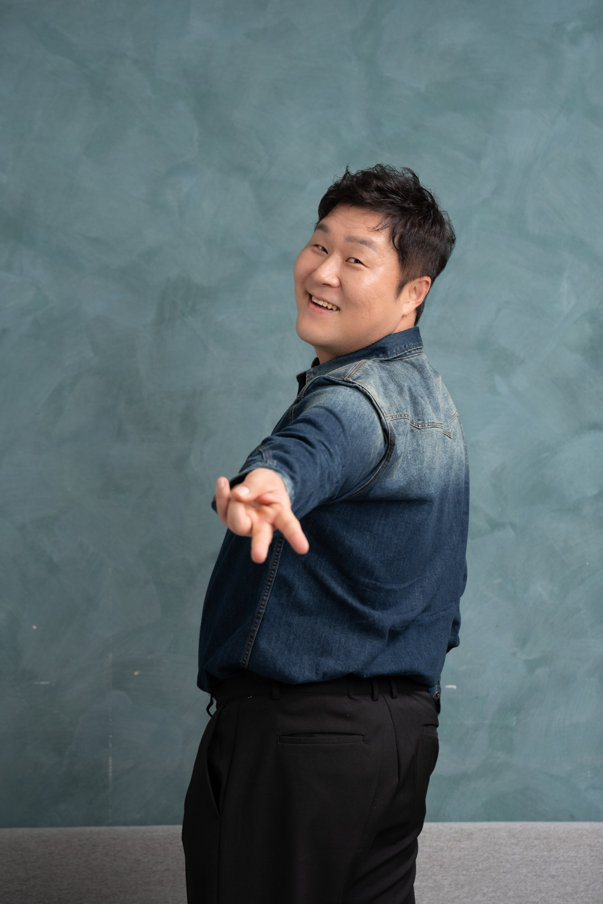 [인터뷰①] '좀비딸' 윤경호 "예매율 1위? 조정석 덕도 있지만, '항…