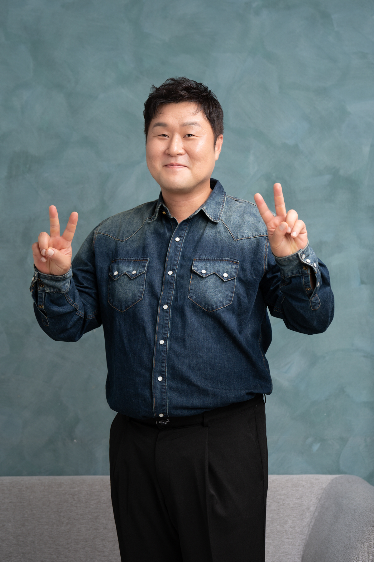 [인터뷰②] '좀비딸' 윤경호 "토르 분장? 원래는 '할리퀸'으로 변신할…