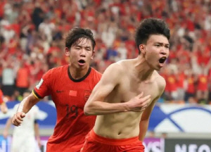 재능만큼은 진짜다! '맨시티 이적설 활활' 中 괴물 유망주, 중국 리그 폭격했다...K리그 출신 '특급 외인'과 어깨 나란히