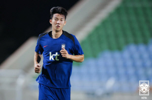 '韓 특급 재능' 김민재 후계자 제대로 부활! '센터백 레전드' 홍명보 감독도 흐뭇할 소식...유럽 주전 등극