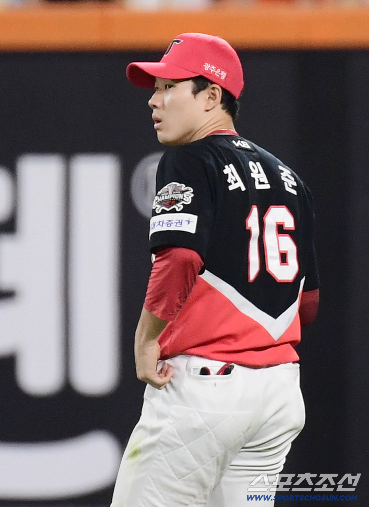 "기다려줄 시간이 없다" 트레이드 암시였나? 6연패 현실 속 다급했던 꽃…