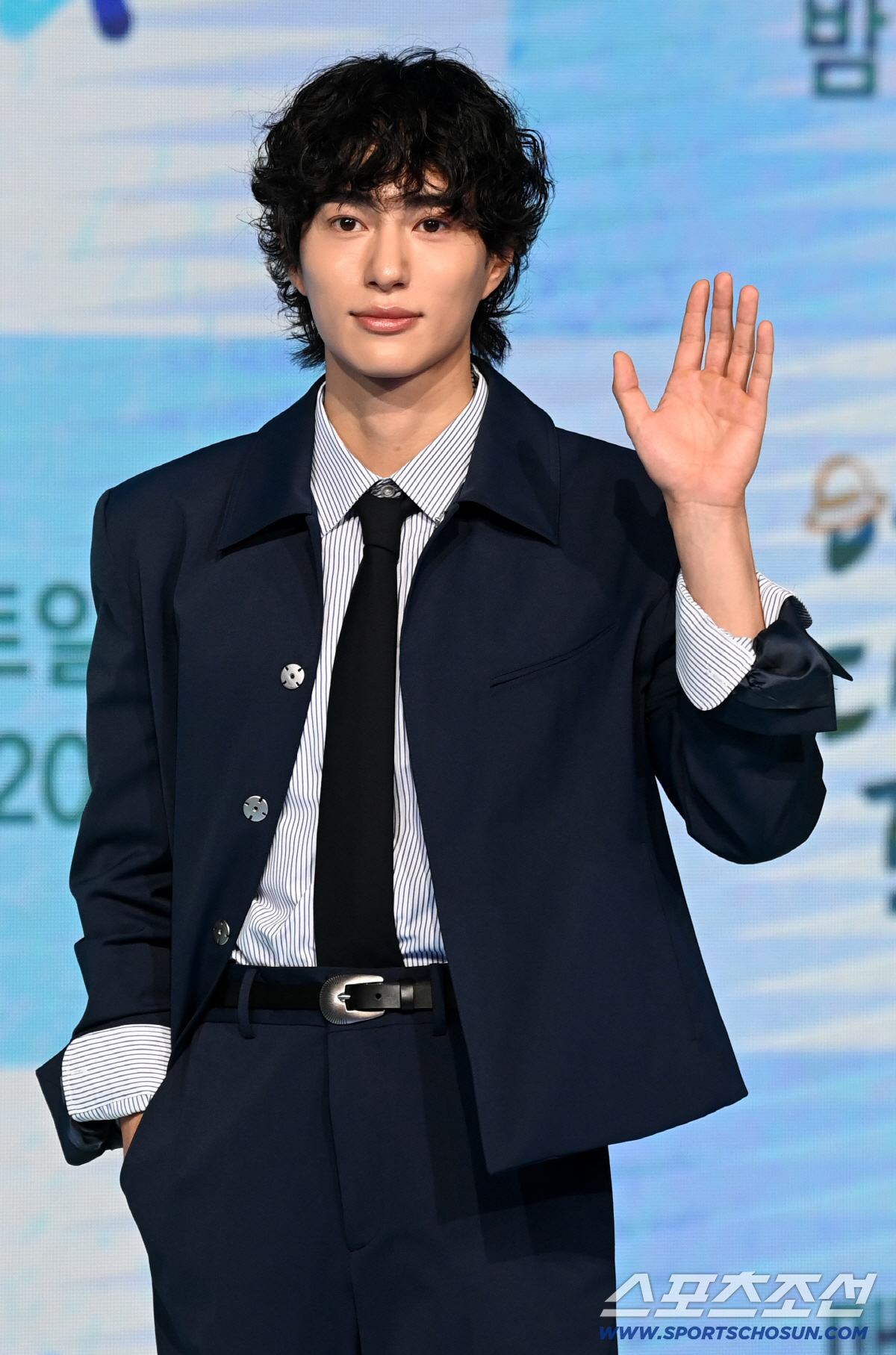 [포토] 오현중, 손인사도 멋짐