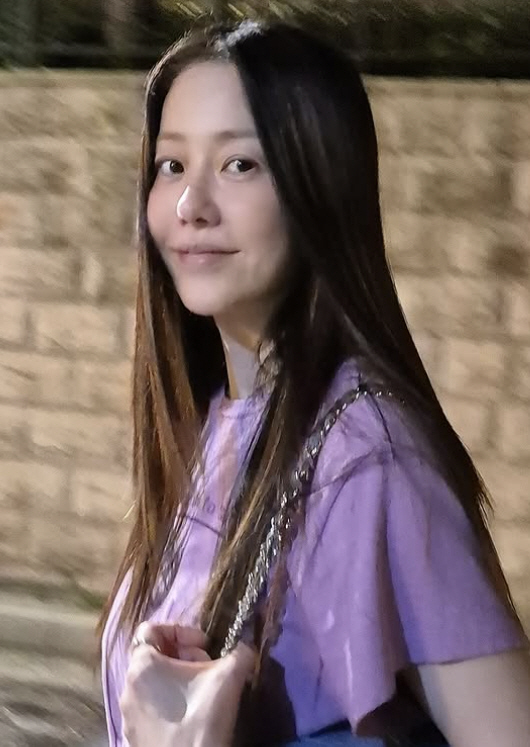 '54세' 고현정, 20대라 해도 믿겠네…C사백으로 완성한 MZ 패션[S…
