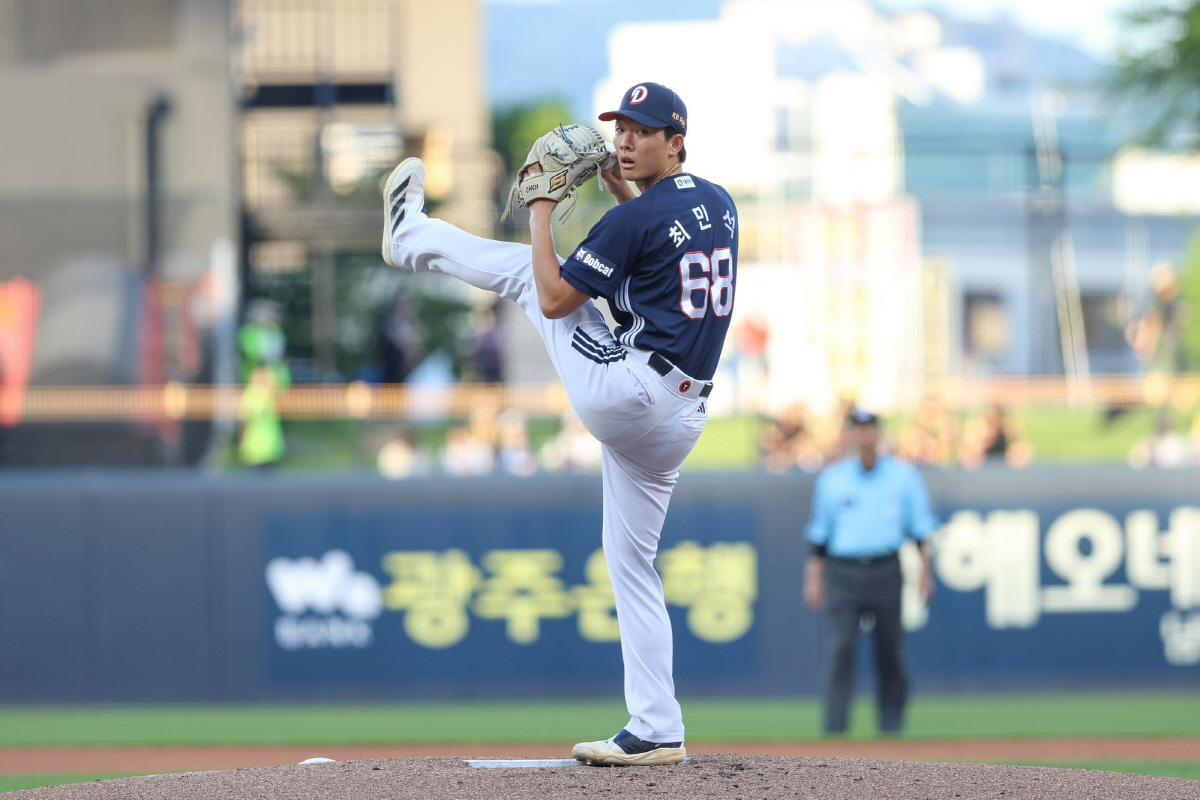 KIA 7연패 몰아넣은 '고졸신인' 최민석! → 조성환 대행 극찬 "놀랍…