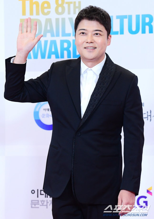 '600억 재산설' 전현무 "내 번호 쪽지 줬는데 버리더라"..거절한 여…