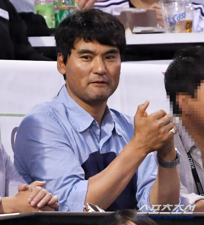 박찬호 소장품 3종, 국민 감정가 16억…"예상보다 높게 커리어 인정해 …