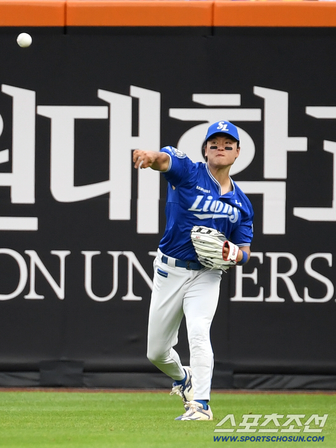 [포토] 리베라토 타구 잡아낸 박승규