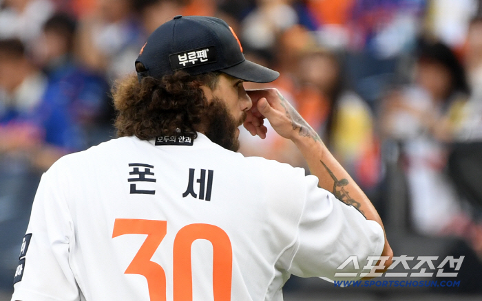 아프냐고? 마운드에서 증명했다…돌아온 에이스 '158㎞ 8K QS'