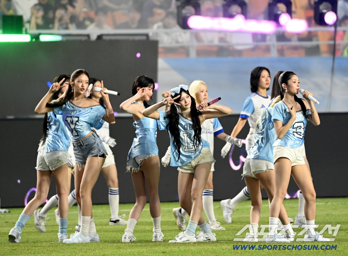 [포토] 아이브, 뜨거운 하프타임 쇼!