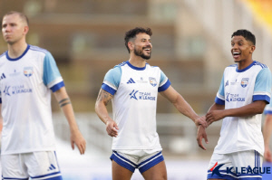 中은 가장 늙은 리그, 日은 가장 쪼그만 리그…통계로 비교하는 한-중-일 축구