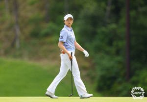 KLPGA 평균 타수 1위 유현조 