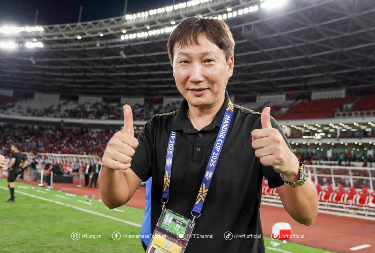 '韓 명장' 신태용 내쫓고 후회하고 있어요..."인도네시아는 왜 김상식 …