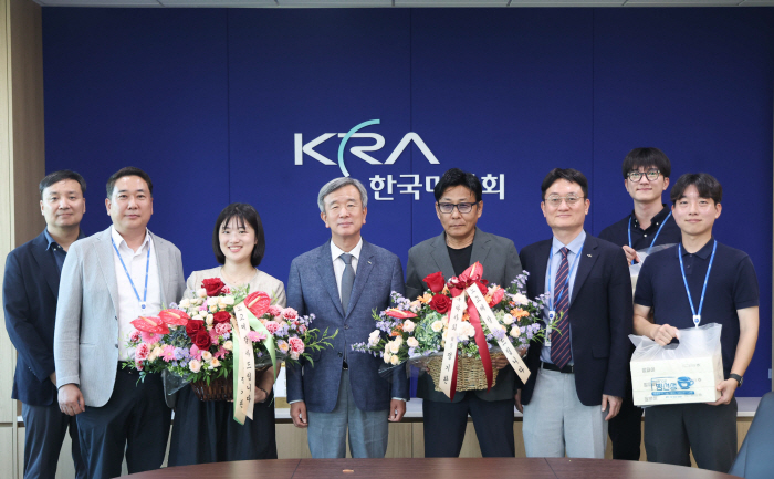 [경마]정기환 회장, 칭찬 주인공 격려…소외 없는 조직문화 실현 나선다