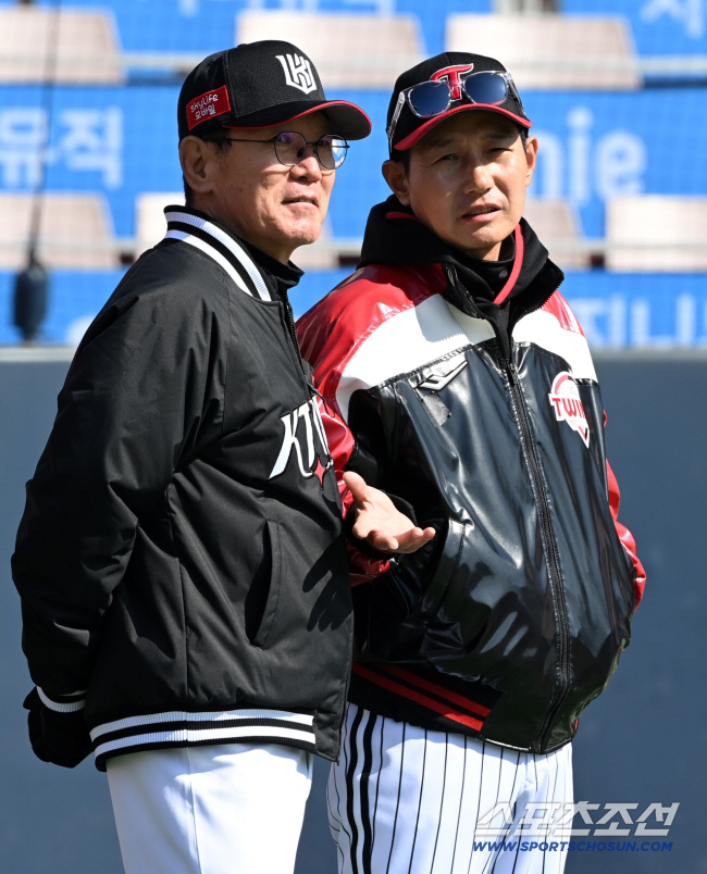 "홈런은 줄게, 승리는 송승기" 염경엽 선제타에, "8회까지 던지라 해,…