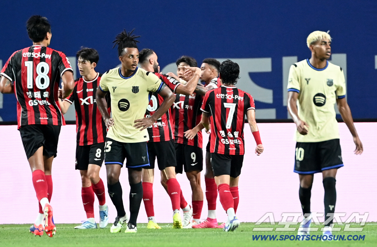 [현장 전반리뷰]'야말, 10번 달고 첫 득점' FC바르셀로나, '조영욱…