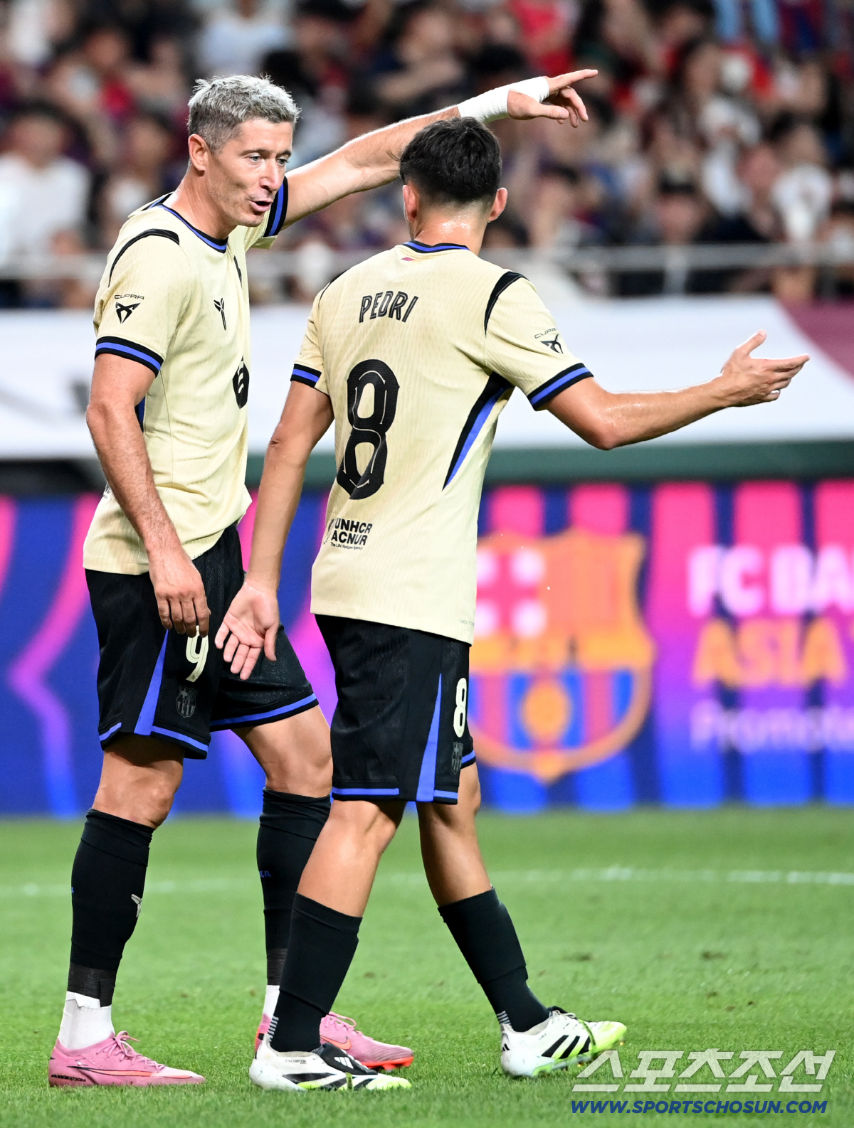 [현장 전반리뷰]'야말, 10번 달고 첫 득점' FC바르셀로나, '조영욱…