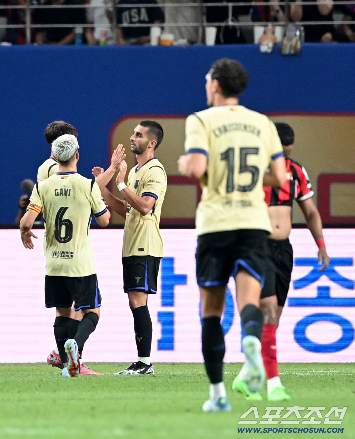[현장리뷰]"역시 축구 천재!" 6만2482명 홀린 라민 야말 멀티골 F…