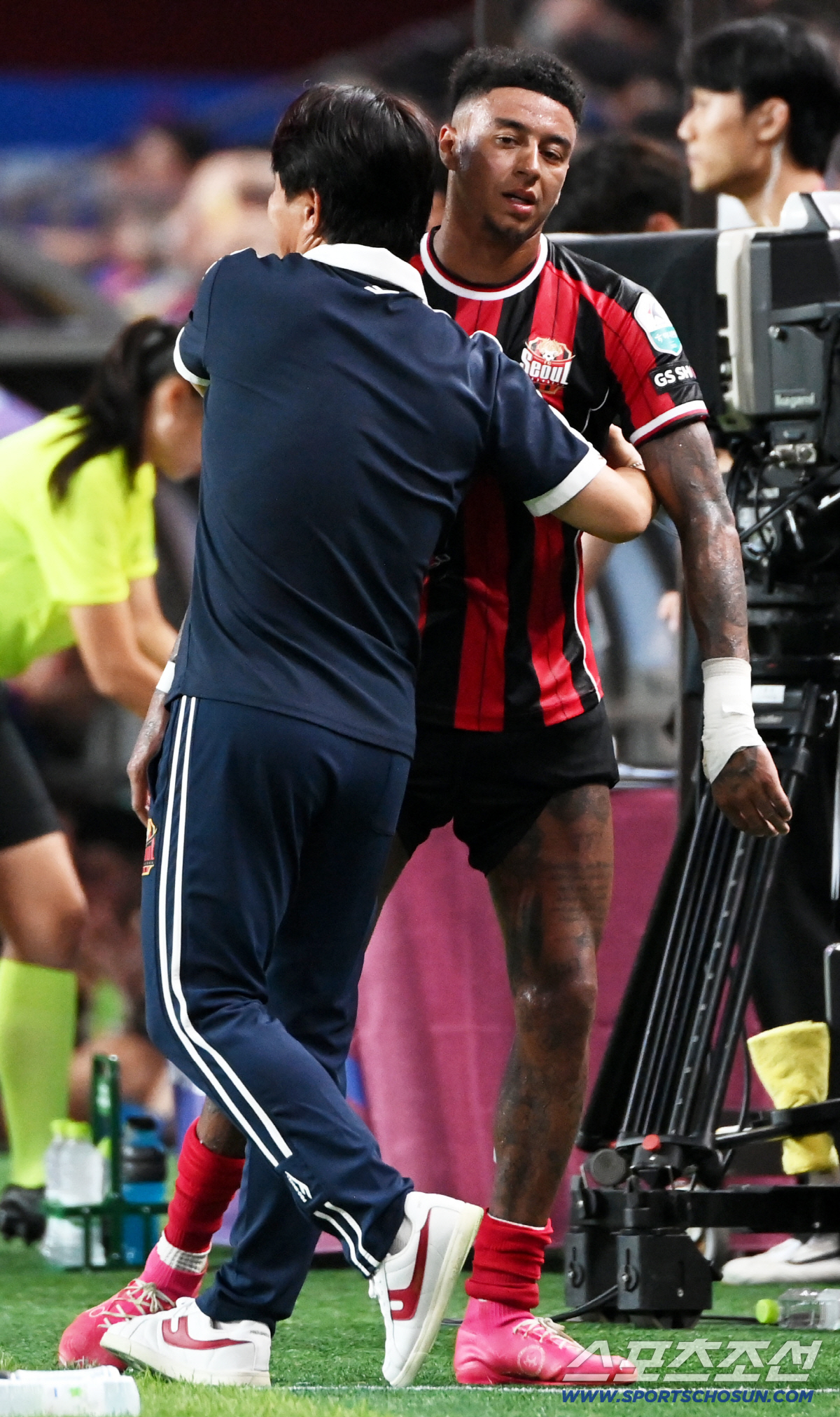 [현장리뷰]"역시 축구 천재!" 6만2482명 홀린 라민 야말 멀티골 F…