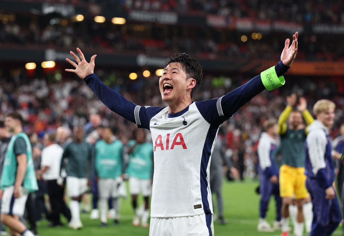 손흥민 '깜짝' 대반전! "토트넘과 1년 재계약"→베컴+메시의 MLS 러…