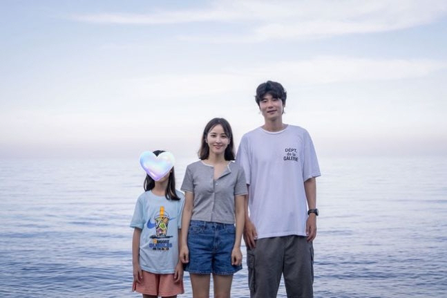 [SCin스타] 한혜진♥기성용, 훌쩍 큰 딸과 나란히…‘훈훈 비주얼’
