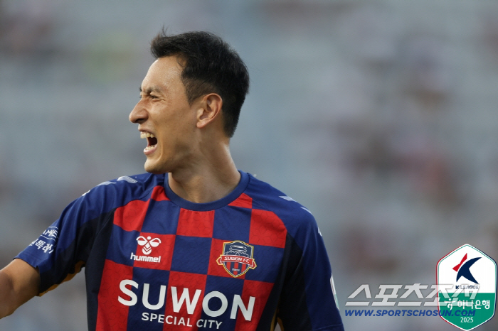 '34세 투혼 원톱'지동원,수원FC 떠나 호주 매카서FC 이적 임박...…