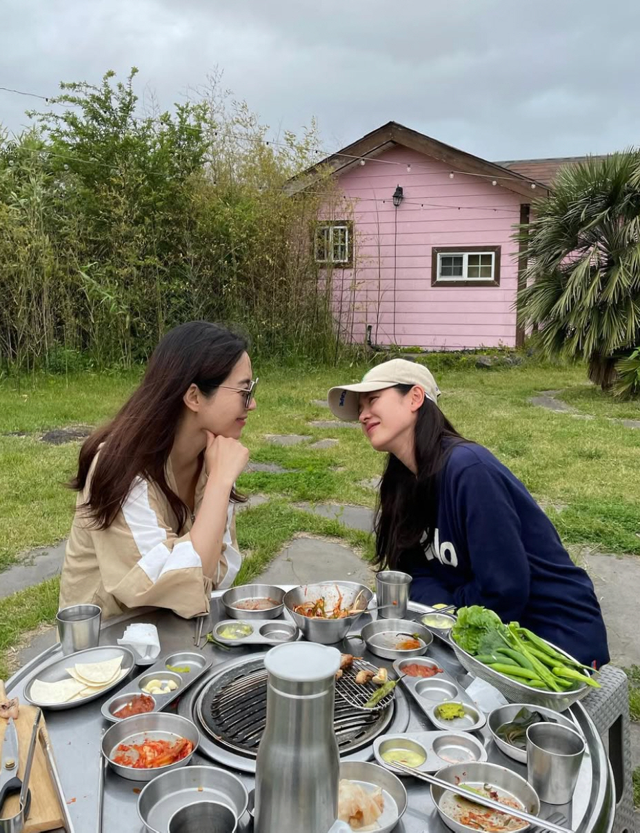 '현빈♥' 손예진, 커피차 선물에 감동 "진짜 사랑하는 거 알지? 송윤아…
