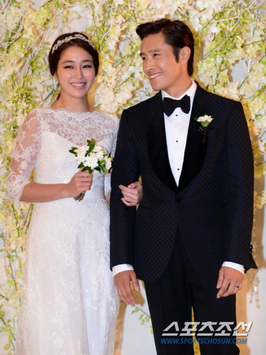 이병헌♥이민정, '스토커 수준' 파파라치 붙었었다.."집앞에서 잠복, 차…