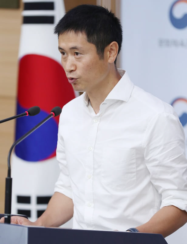 한일전 치욕의 3연패..."韓 축구 꽤 심각한 문제" 이영표가 진단한 한…