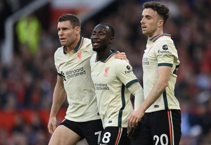 '영원히 추모할게' EPL 리빙 레전드의 애잔한 배번 변경 사연…베테랑 …