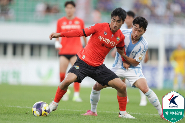 '만다라트 계획표'로 태극마크 꿈 이룬 '파워 J' 서민우 "난 축구에 …