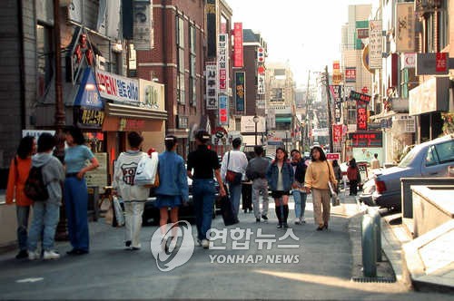 "부모님 잘 계시지?…X세대 드러내는 단어는 이제 `돌봄`"