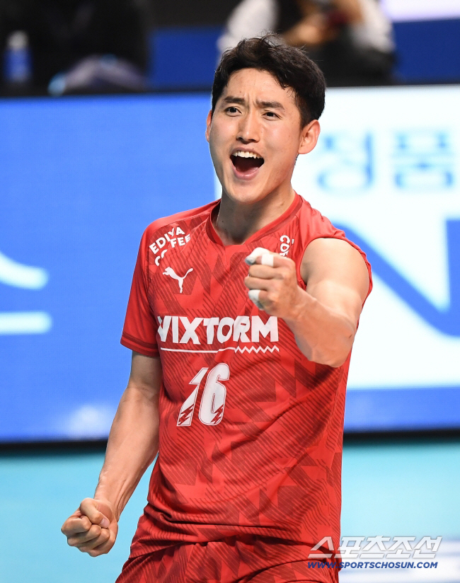 '서브 장인 왼손 거포' 서울행, 첫 우승을 꿈꾼다…"목표? 후회없이 즐…
