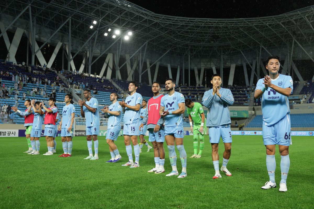 대구FC '천지개벽' 주인공 조광래 대표도 어쩔 수 없는 성적…올 시즌 …