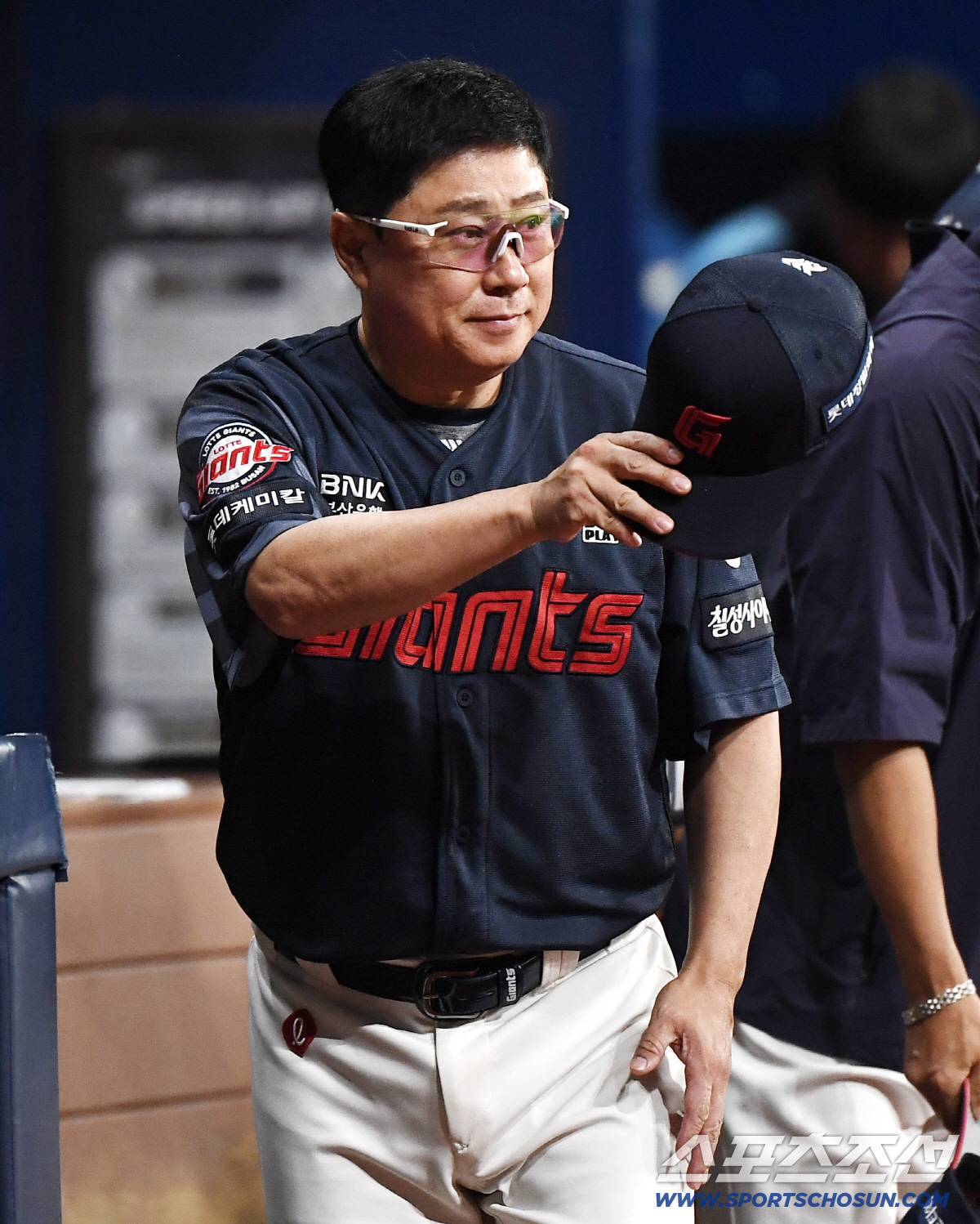 땅울림인가? 진격의 거인, 3회까지 폭풍 9득점 몰아쳤다…손호영+레이예스…