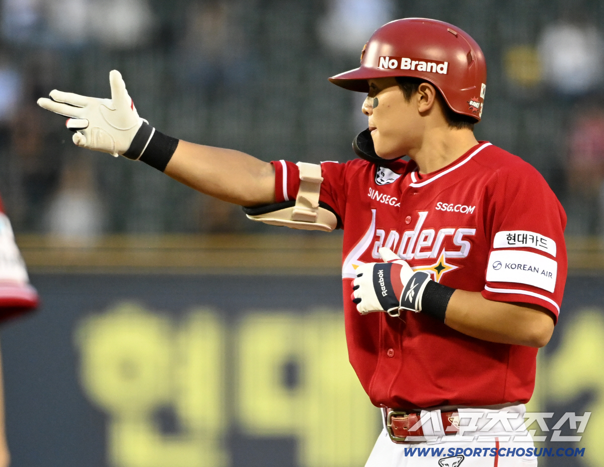 김택연 볼볼볼볼 충격 블론 → 두산, 2-3 SSG에 역전패