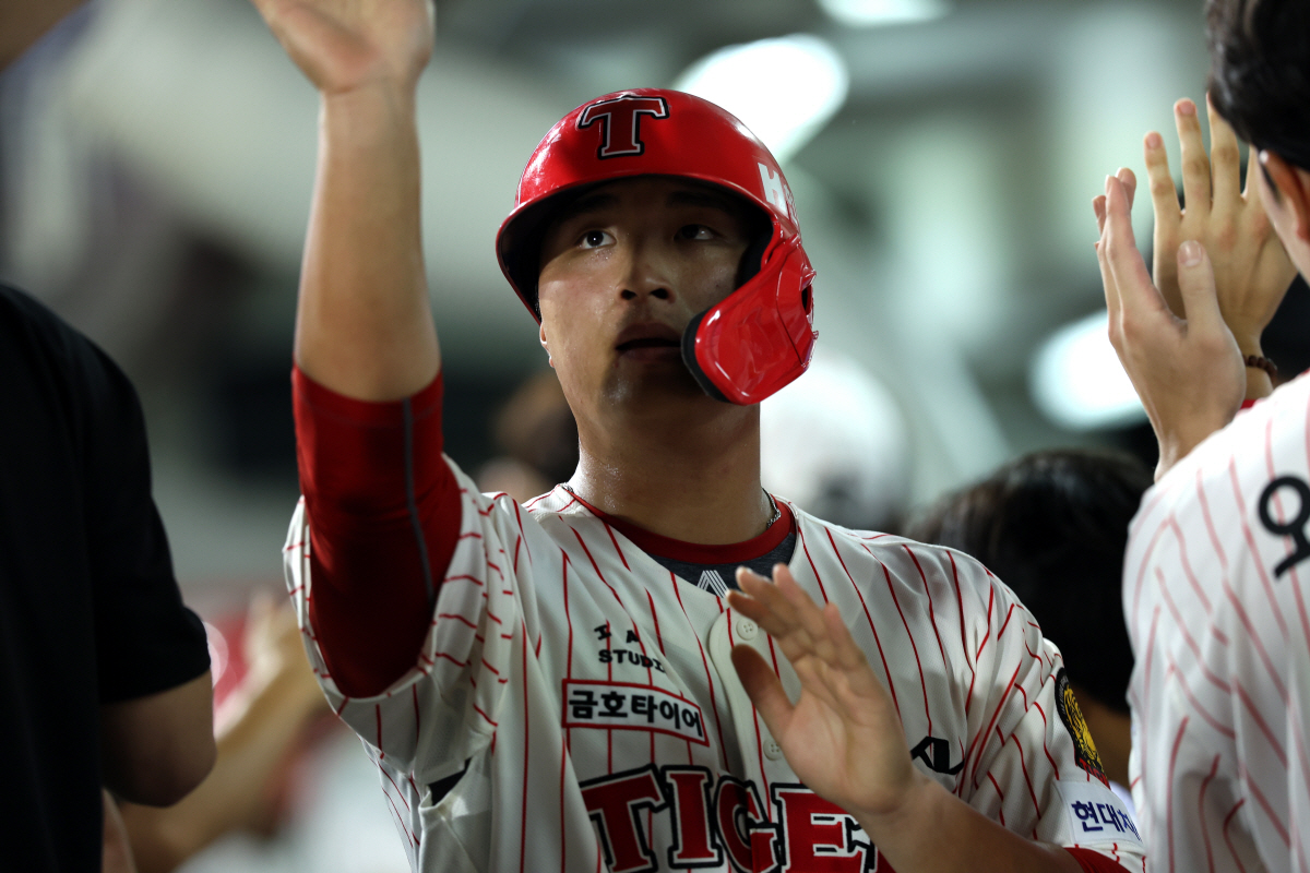 '2군행 야속하네' 눈물의 결승타쳤는데, 감독 직접 면담했다…"도영이가 …