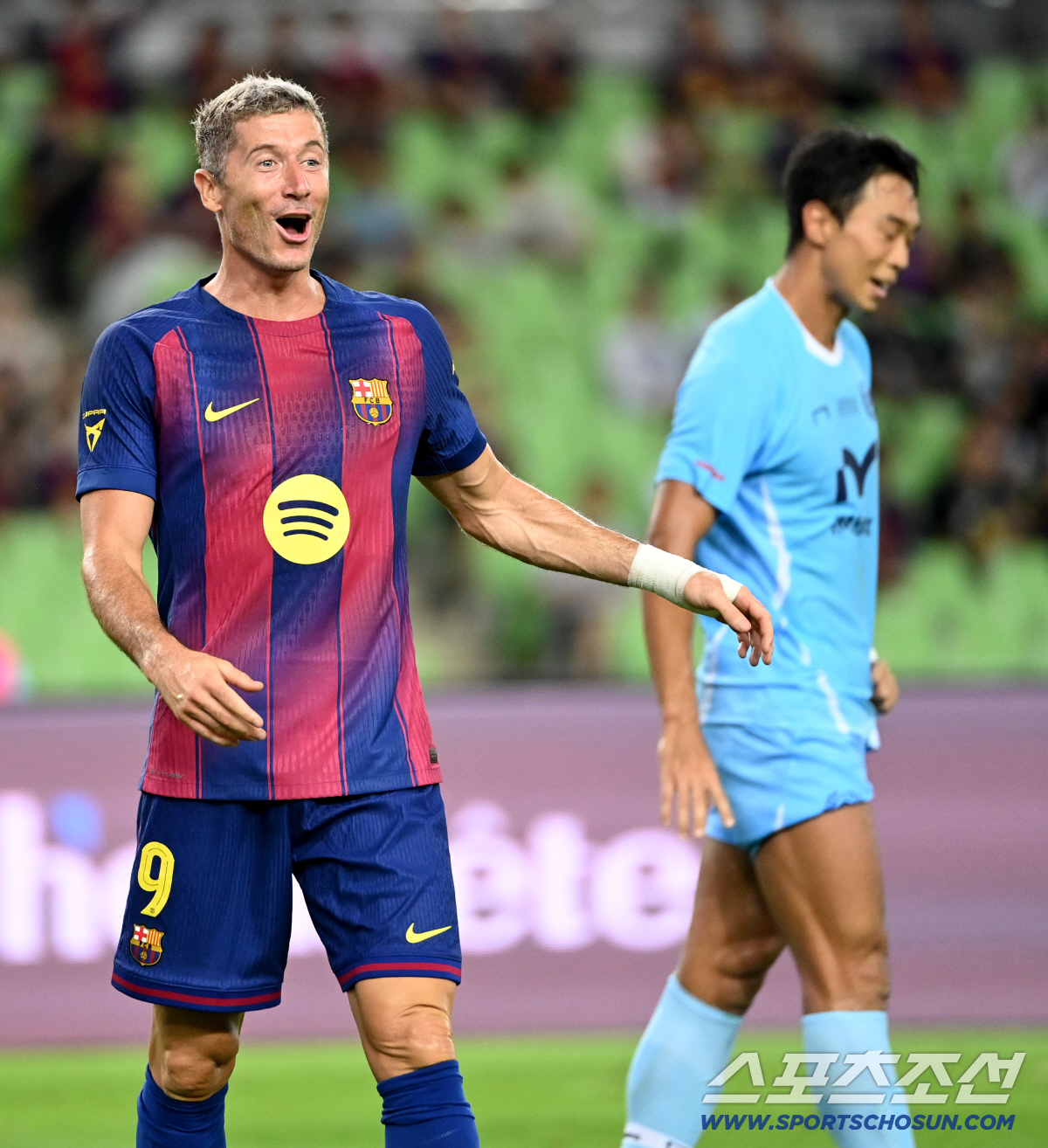 [현장리뷰]'킥오프 지연→폭죽 논란도 잠재운 야말' FC바르셀로나, 대구…